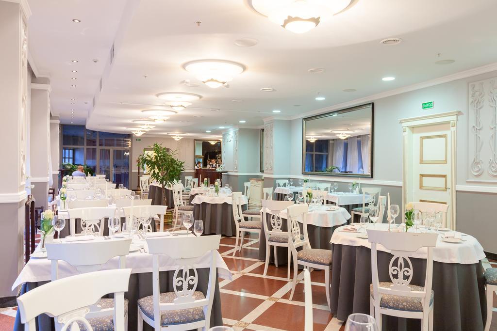 Europe Hotel Minsk Exterior foto