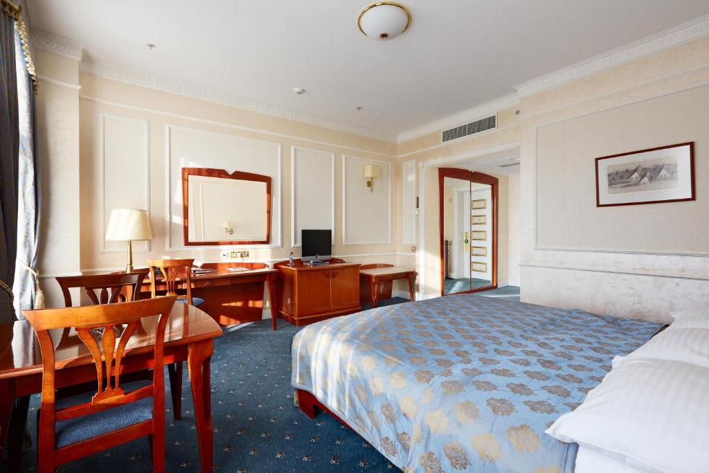 Europe Hotel Minsk Habitación foto